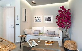Elia & Anthos Deluxe Suites